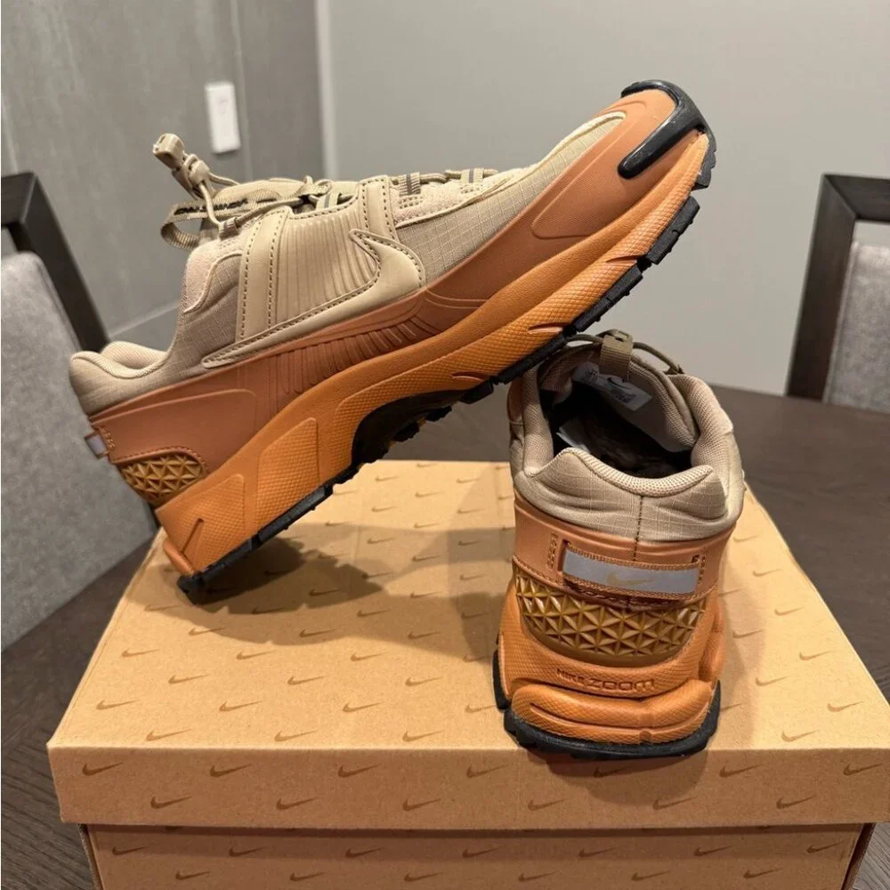 Nike Vomero Roam - Picture 2 of 5